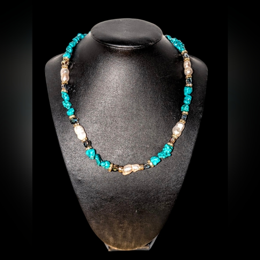 Turquoise Howlite and Pearl Stones Necklace